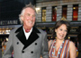 Johhnie Walker tijdens de premiere van The boat that rocked in London